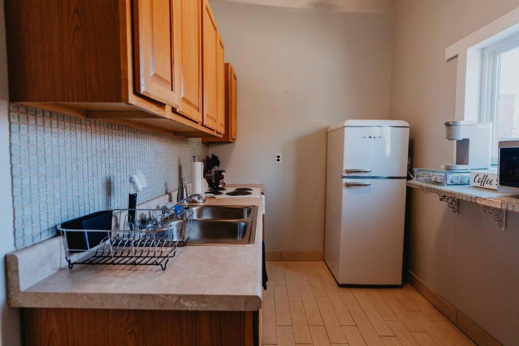Chic 1Br Balcony & Laundry Soulard Appartement Saint Louis Buitenkant foto