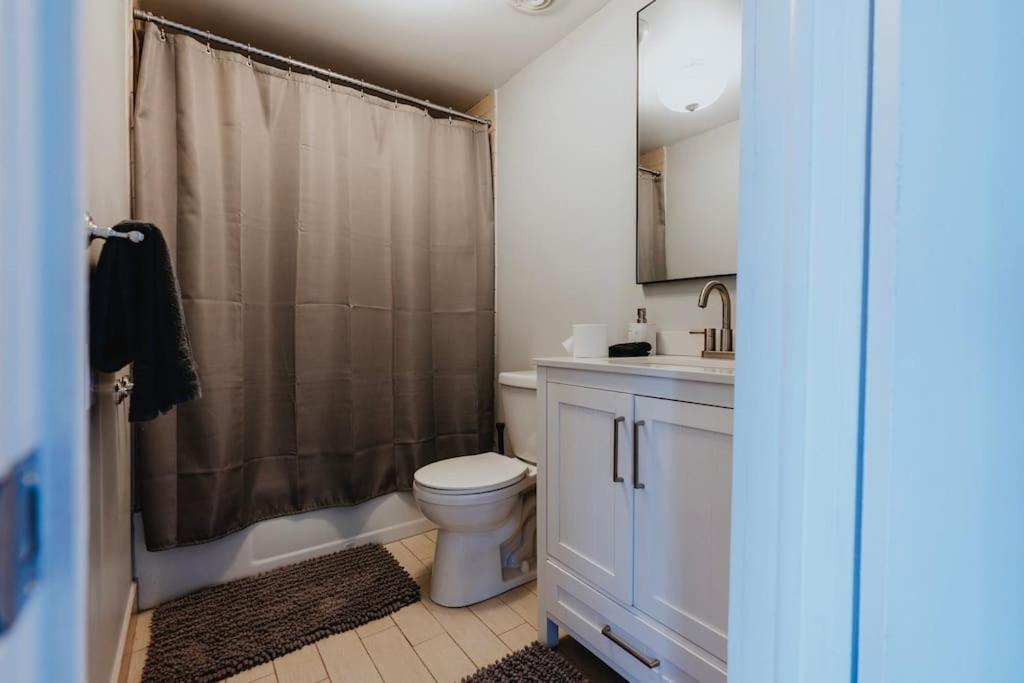Chic 1Br Balcony & Laundry Soulard Appartement Saint Louis Buitenkant foto