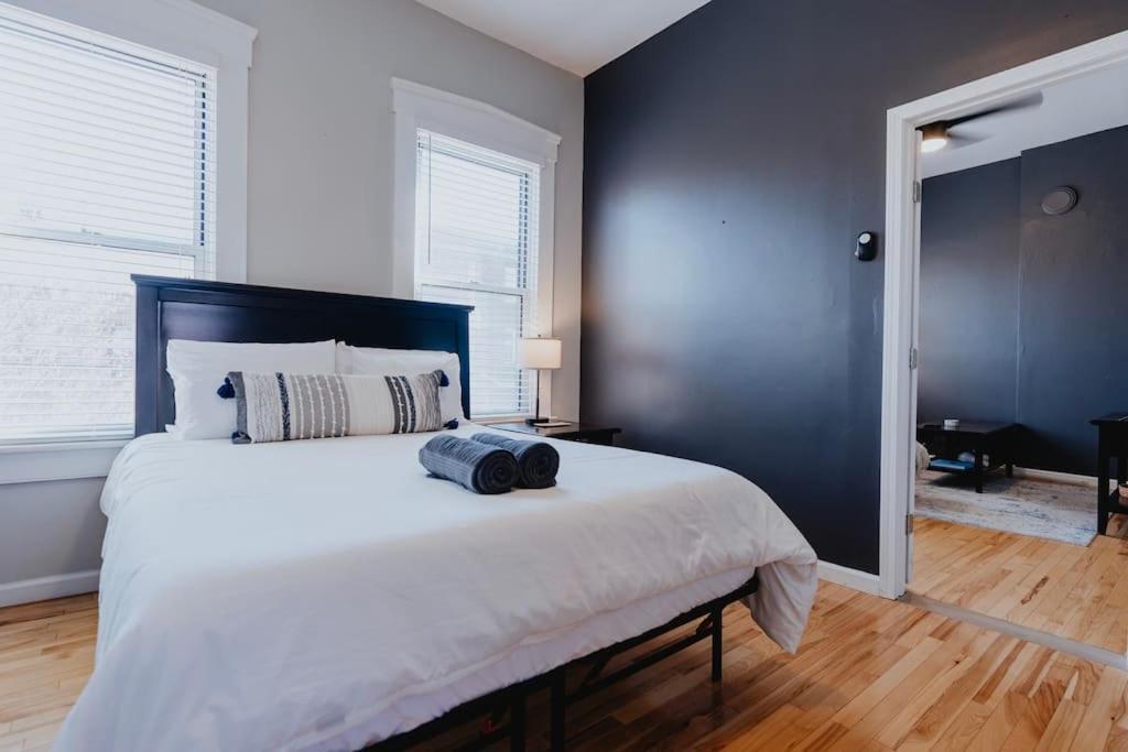 Chic 1Br Balcony & Laundry Soulard Appartement Saint Louis Buitenkant foto